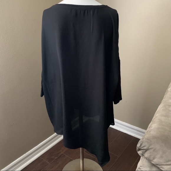 The Limited | Asymmetrical Top - Picture 2 of 5